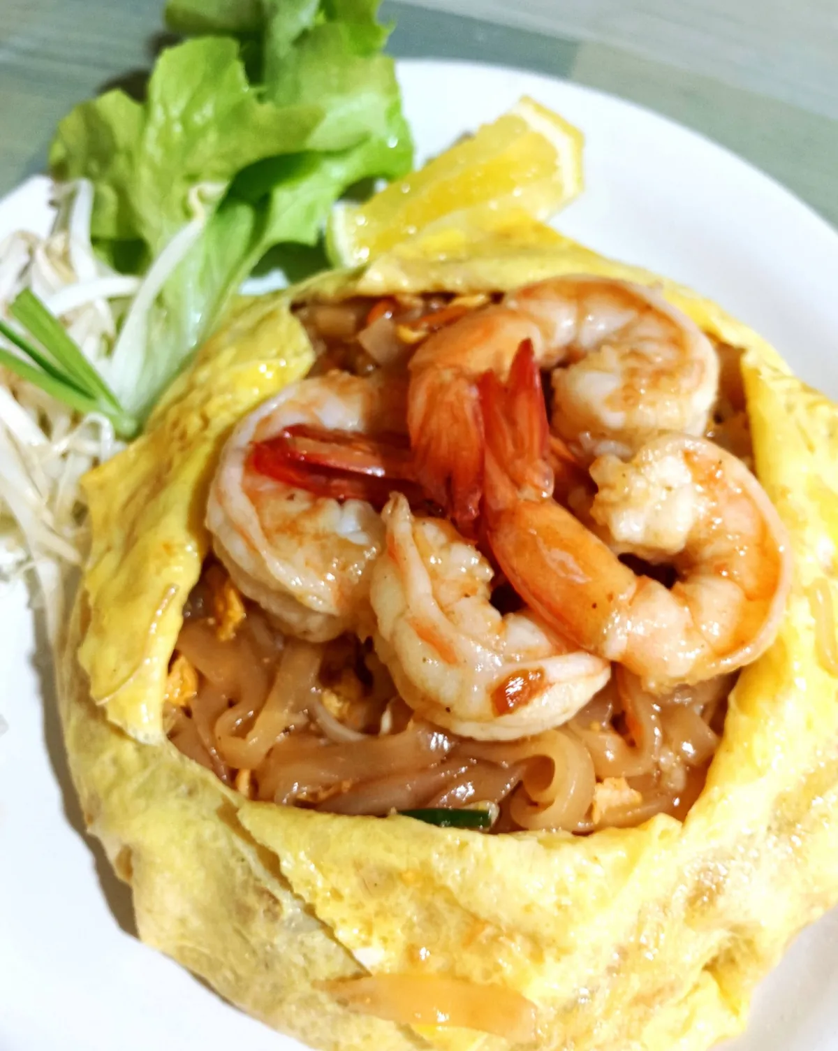 ร้านผัดไทยในป่าใหญ่ (ดอยสะเก็ด)